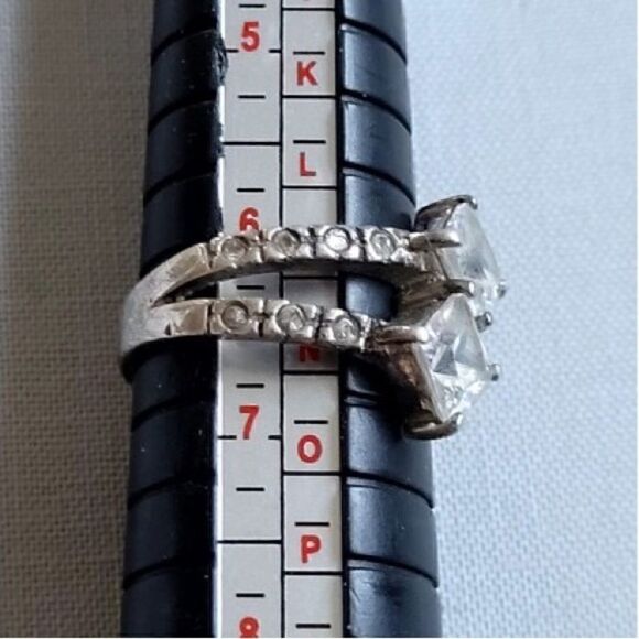 Vintage Sterling Silver Double Stone CZ Ring with CZ Studded Shank. Size 6.5. - Picture 2 of 6